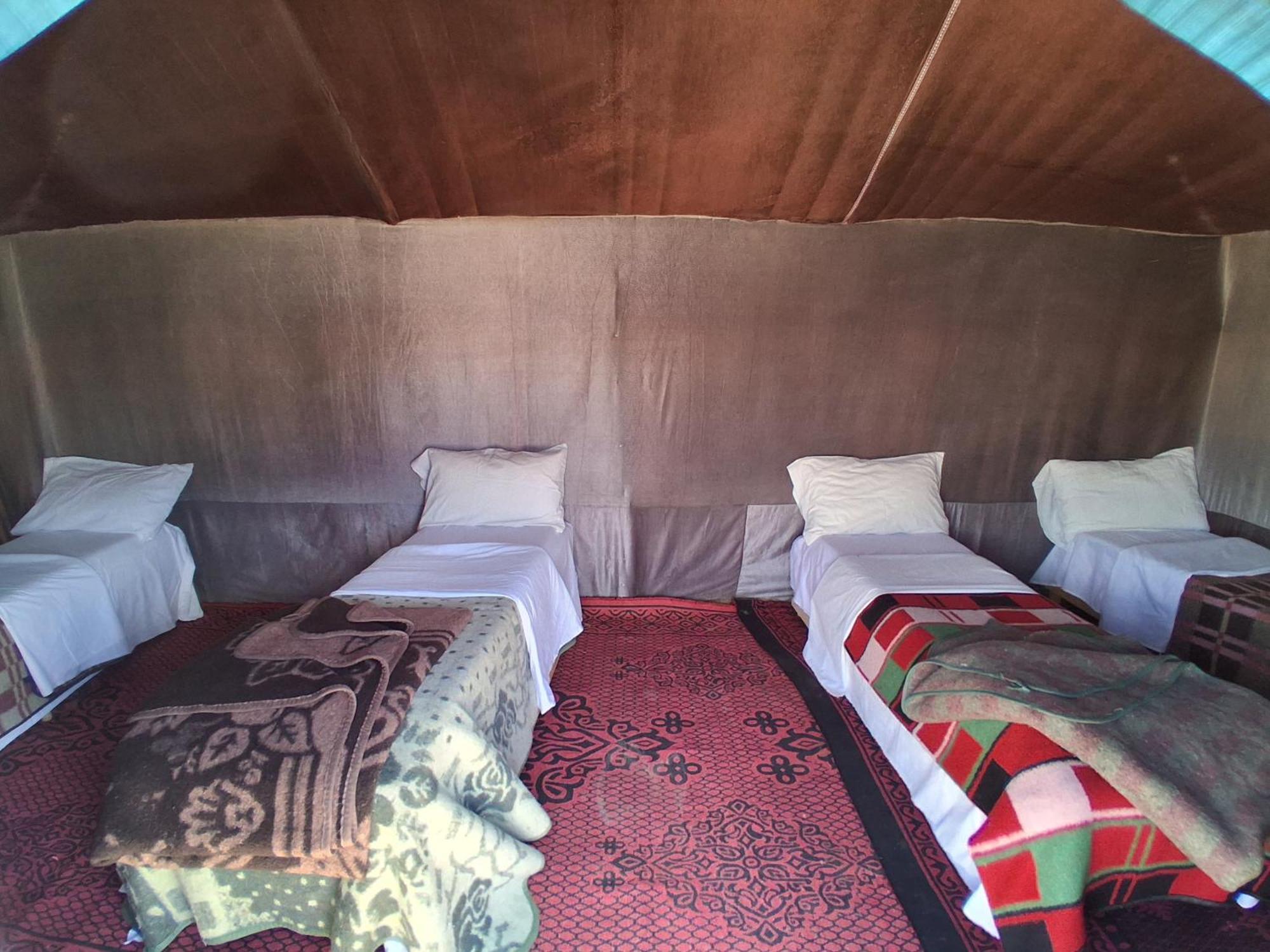 Desert Camel Trek Мерзуга Номер фото